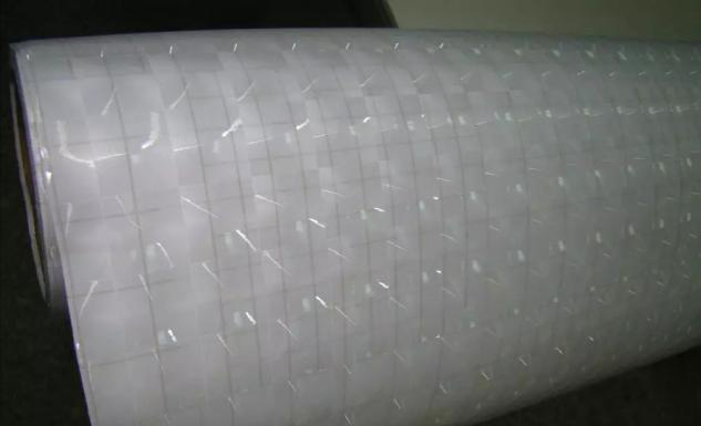 Cold laminating film without backing