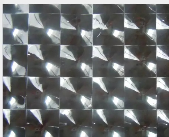 Cold laminating film without backing